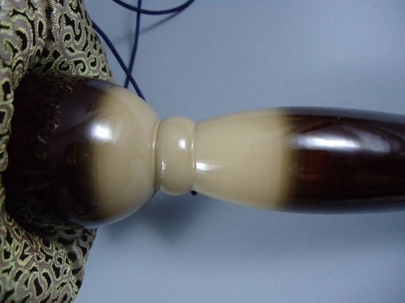 逸鳳印金　茶に白ボカシ