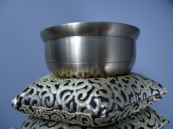 逸鳳印金　溜に朱ボカシ